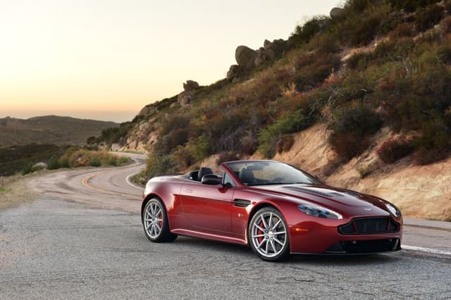 2016 Aston Martin V12 Vantage Roadster S 6.0 V12 (573 Hp) Sportshift
